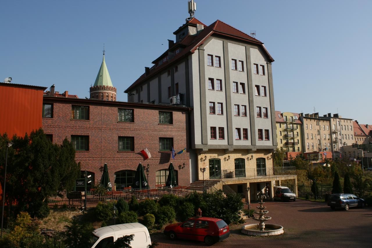 Отель Hotel-Restauracja Spichlerz Старгард-4
